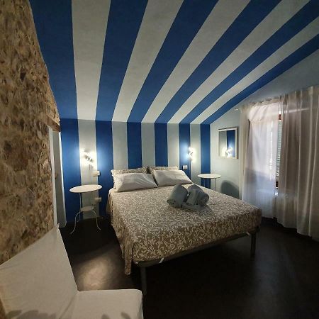 Lo Scarabeo Acomodação com café da manhã Casale di Pari Quarto foto