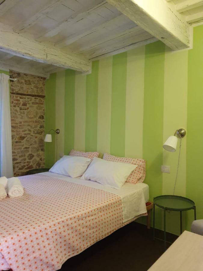 Lo Scarabeo Acomodação com café da manhã Casale di Pari Quarto foto